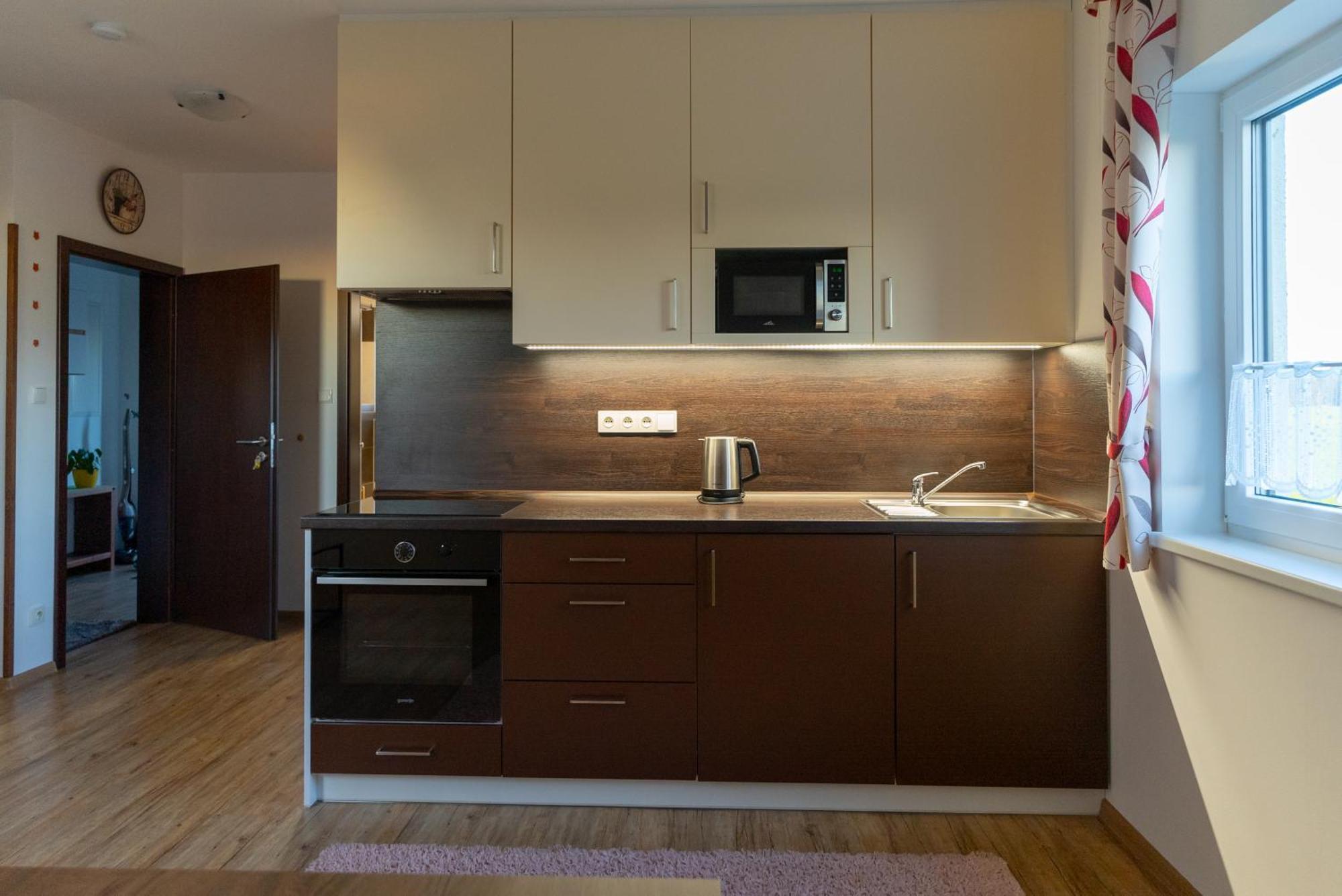 Apartmany Kohoutek A Slepicka V Novohradskych Horach Nové Hrady Exterior foto